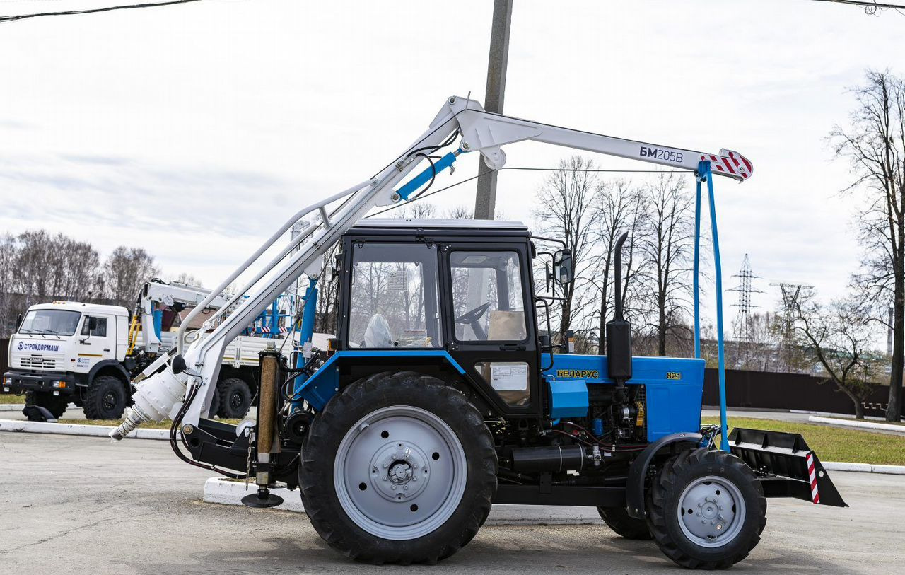 МТЗ БМ-205 - Буровая машина: фото 1 МТЗ БМ-205 - Буровая машина: фото 1