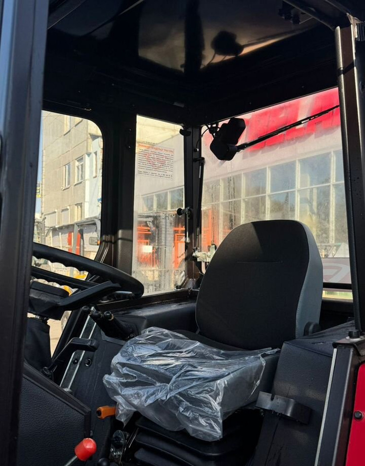 МТЗ (Беларус) 320 - Трактор: фото 4 МТЗ (Беларус) 320 - Трактор: фото 4