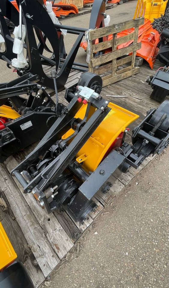 Фреза Дэм-121 (без гху), Дорэлектромаш - Навесное оборудование, Дорожная фреза: фото 3 Фреза Дэм-121 (без гху), Дорэлектромаш - Навесное оборудование, Дорожная фреза: фото 3