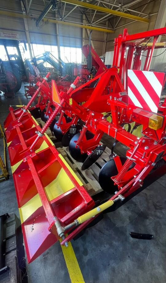 Техмаш КГО-3.0 - Техника для обработки почвы: фото 1 Техмаш КГО-3.0 - Техника для обработки почвы: фото 1