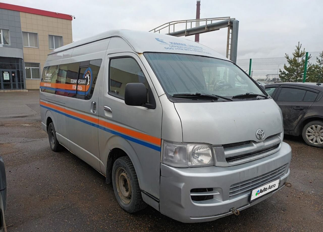 Toyota Hiace 2.7 MT, , 780 000 км - Микроавтобус, Пассажирский фургон: фото 1 Toyota Hiace 2.7 MT, , 780 000 км - Микроавтобус, Пассажирский фургон: фото 1