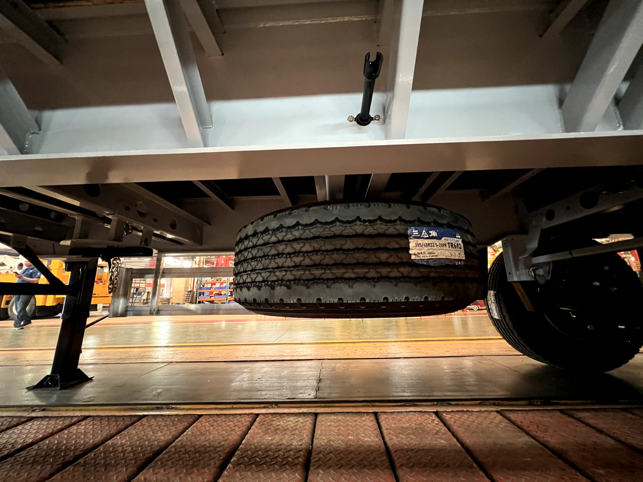 Новый Тентованный полуприцеп SAS Trailers QDT9340TCL: фото 10 Новый Тентованный полуприцеп SAS Trailers QDT9340TCL: фото 10