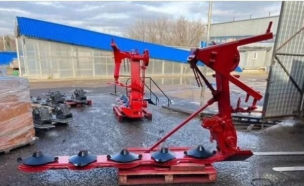 Беларусь Косилка роторная навесная крн 2.6 2.1 2.4 - Косилка: фото 1 Беларусь Косилка роторная навесная крн 2.6 2.1 2.4 - Косилка: фото 1