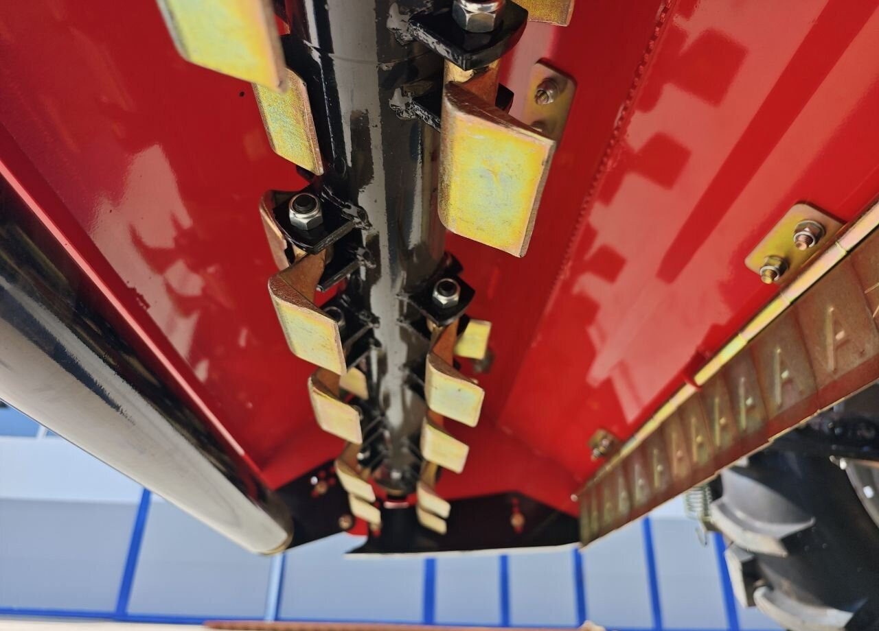 Changzhou Aiemery Agri-Machinery EFKM-125 - Косилка-измельчитель: фото 5 Changzhou Aiemery Agri-Machinery EFKM-125 - Косилка-измельчитель: фото 5
