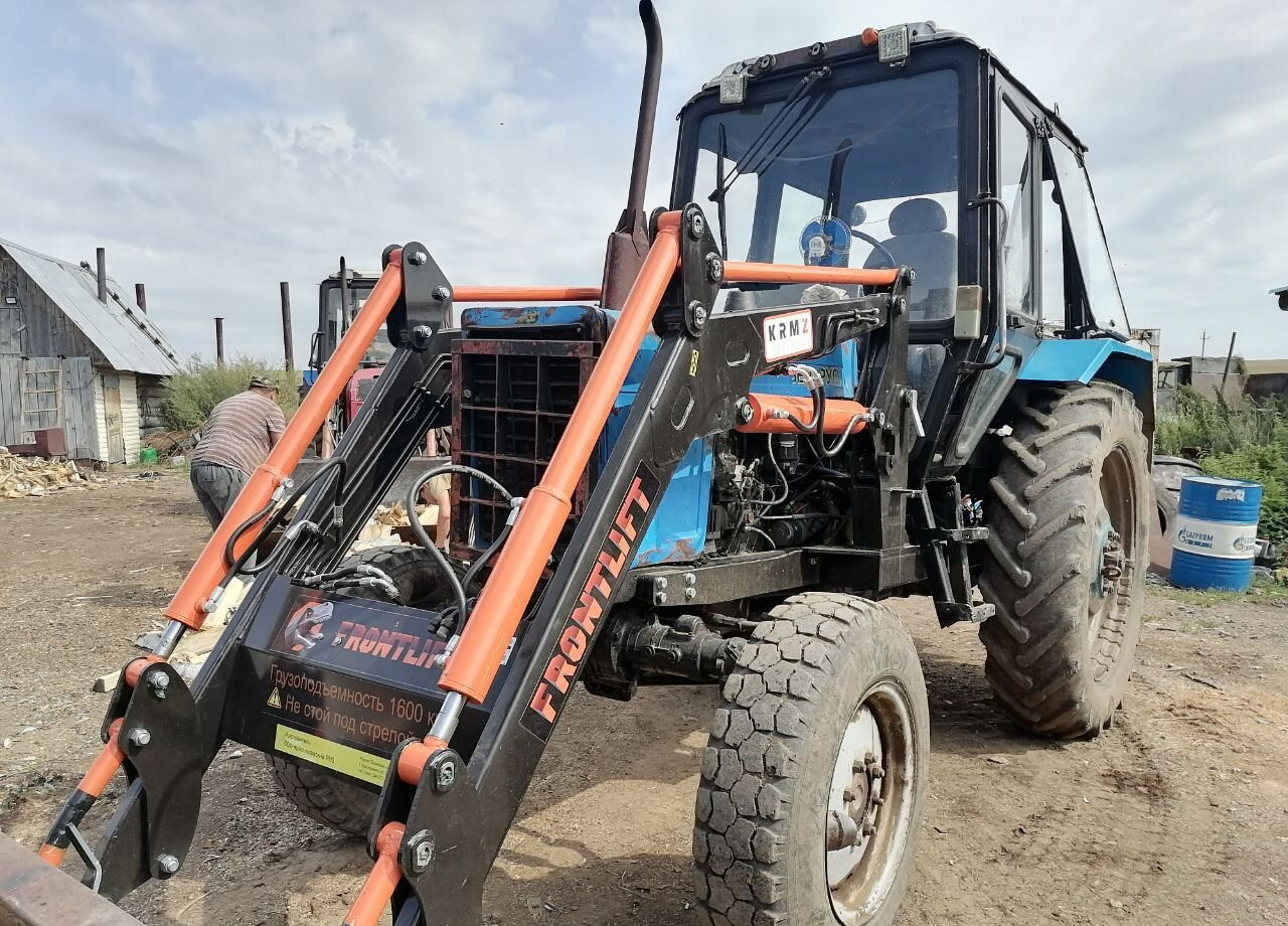 Новый Фронтальный погрузчик для трактора Frontlift 1600: фото 8