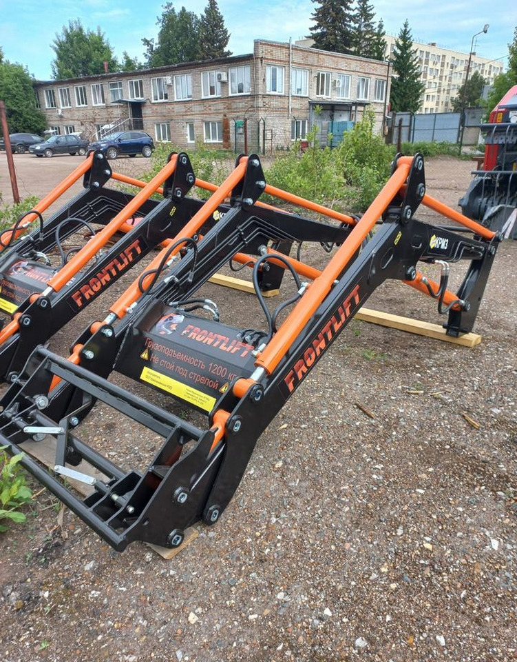 Frontlift M-1200 Euro - Фронтальный погрузчик для трактора: фото 1 Frontlift M-1200 Euro - Фронтальный погрузчик для трактора: фото 1