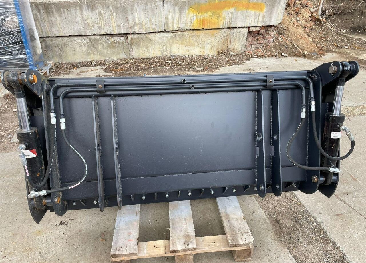 Ковш челюстной 0,7м(Magnus) на пку - Ковш для погрузчика: фото 2 Ковш челюстной 0,7м(Magnus) на пку - Ковш для погрузчика: фото 2