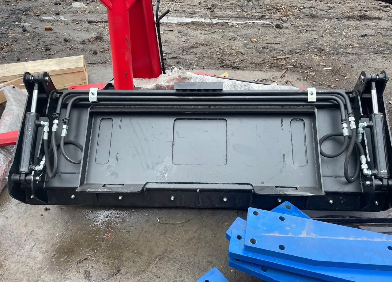 Ковш челюстной Magnus на мини погрузчики - Ковш для погрузчика: фото 3 Ковш челюстной Magnus на мини погрузчики - Ковш для погрузчика: фото 3