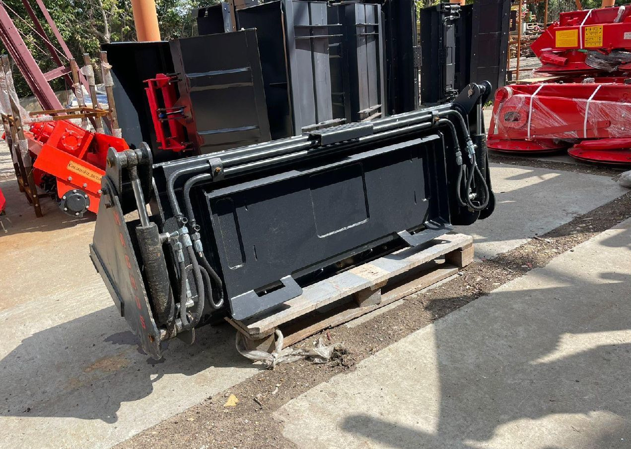 Ковш челюстной Magnus на мини погрузчики - Ковш для погрузчика: фото 3 Ковш челюстной Magnus на мини погрузчики - Ковш для погрузчика: фото 3