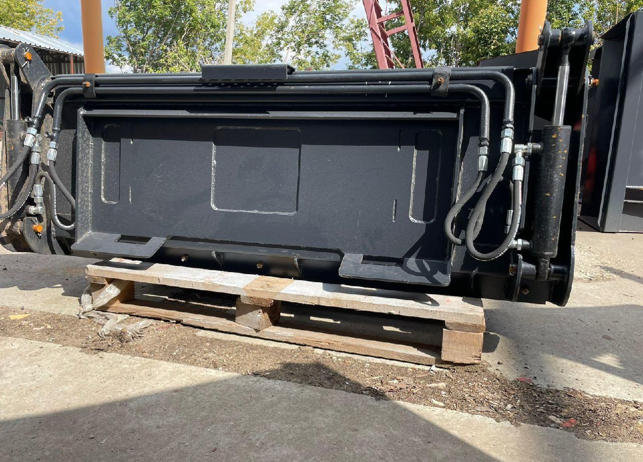 Ковш челюстной Magnus на мини погрузчики - Ковш для погрузчика: фото 3 Ковш челюстной Magnus на мини погрузчики - Ковш для погрузчика: фото 3