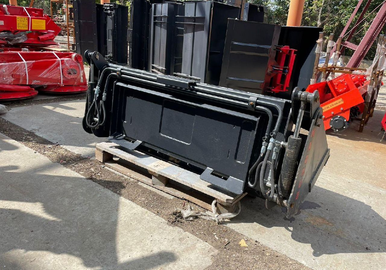 Ковш челюстной Magnus на мини погрузчики - Ковш для погрузчика: фото 4 Ковш челюстной Magnus на мини погрузчики - Ковш для погрузчика: фото 4