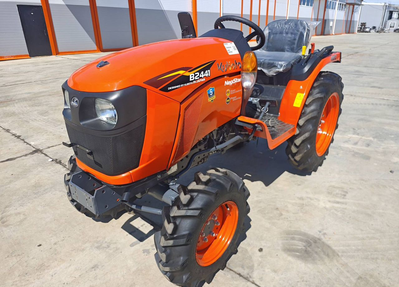 Kubota B2441 - Минитрактор: фото 1 Kubota B2441 - Минитрактор: фото 1