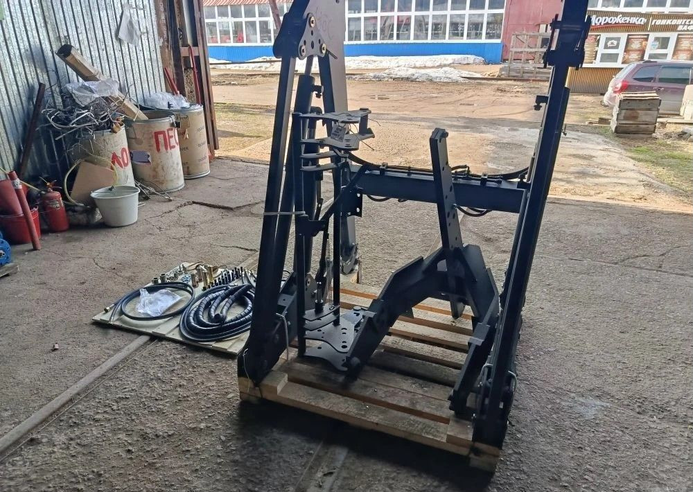 Фронтальный погрузчик для трактора Кун на мтз турс -1000У: фото 16 Фронтальный погрузчик для трактора Кун на мтз турс -1000У: фото 16