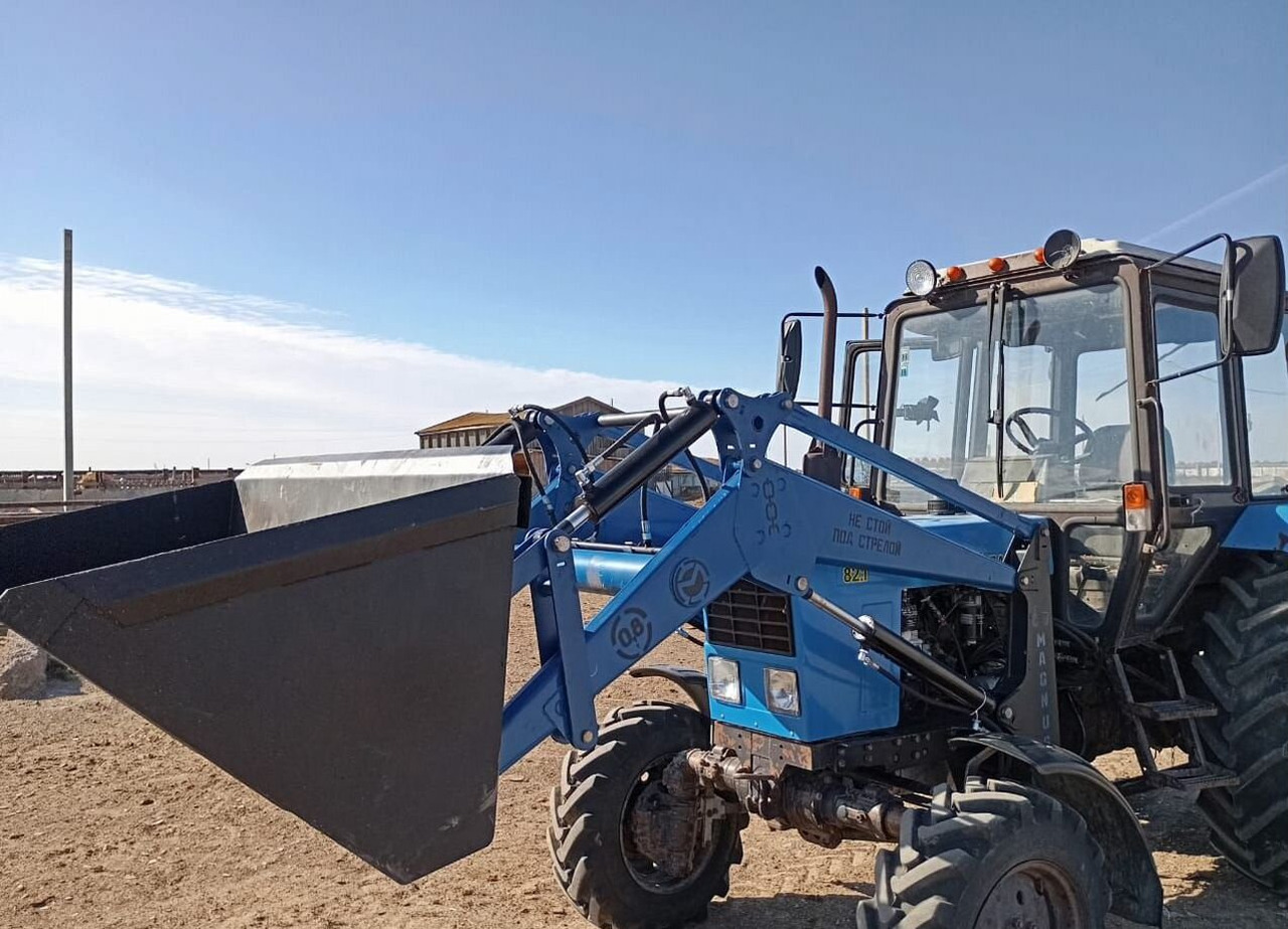 Magnus КУН 10 (ПКУ-0,8) - Фронтальный погрузчик для трактора: фото 1 Magnus КУН 10 (ПКУ-0,8) - Фронтальный погрузчик для трактора: фото 1