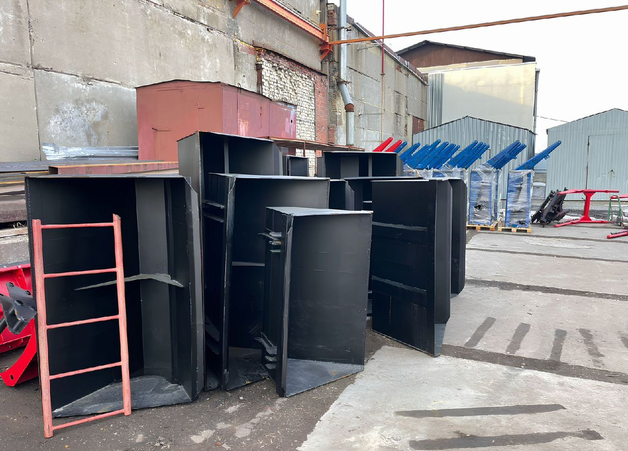 Новый Фронтальный погрузчик для трактора Magnus КУН 10 (ПКУ-0,8): фото 10 Новый Фронтальный погрузчик для трактора Magnus КУН 10 (ПКУ-0,8): фото 10