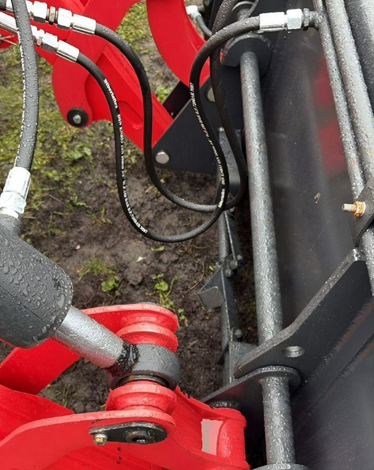 Новый Фронтальный погрузчик для трактора Magnus ПФУ-1,2: фото 8 Новый Фронтальный погрузчик для трактора Magnus ПФУ-1,2: фото 8