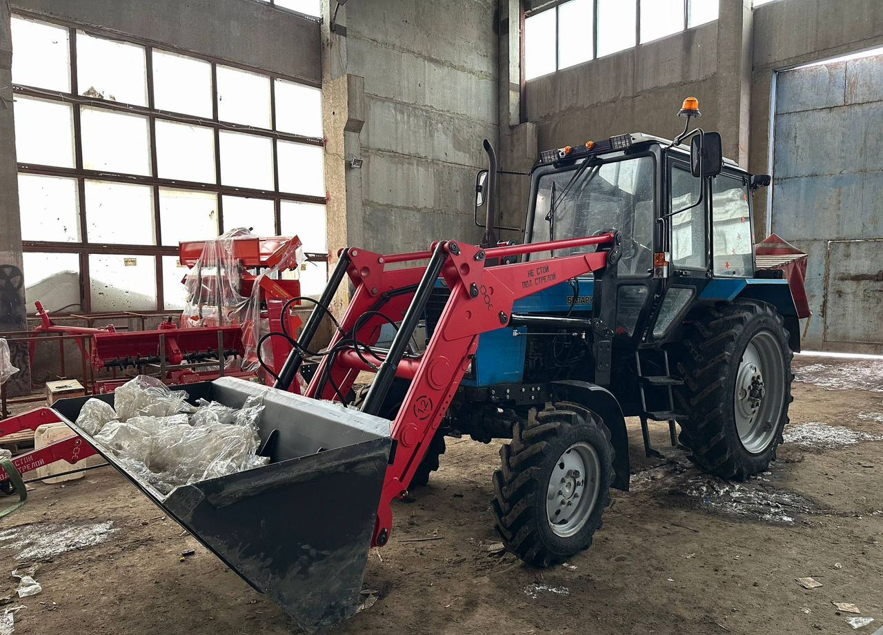 Magnus ПФУ-1,2 - Фронтальный погрузчик для трактора: фото 3 Magnus ПФУ-1,2 - Фронтальный погрузчик для трактора: фото 3