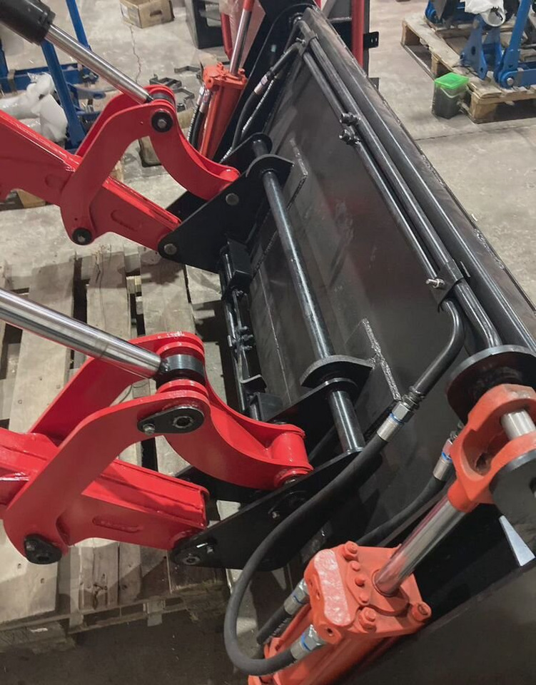 Новый Фронтальный погрузчик для трактора Magnus ПФУ-1,2: фото 8 Новый Фронтальный погрузчик для трактора Magnus ПФУ-1,2: фото 8