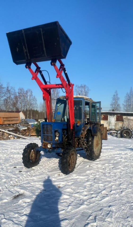 Magnus ПКУ 0.9 - Фронтальный погрузчик для трактора: фото 3 Magnus ПКУ 0.9 - Фронтальный погрузчик для трактора: фото 3