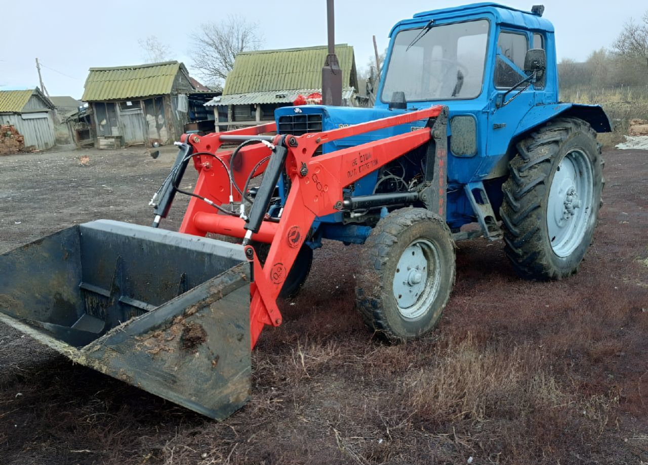 Magnus ПКУ 0.9 - Фронтальный погрузчик для трактора: фото 1 Magnus ПКУ 0.9 - Фронтальный погрузчик для трактора: фото 1