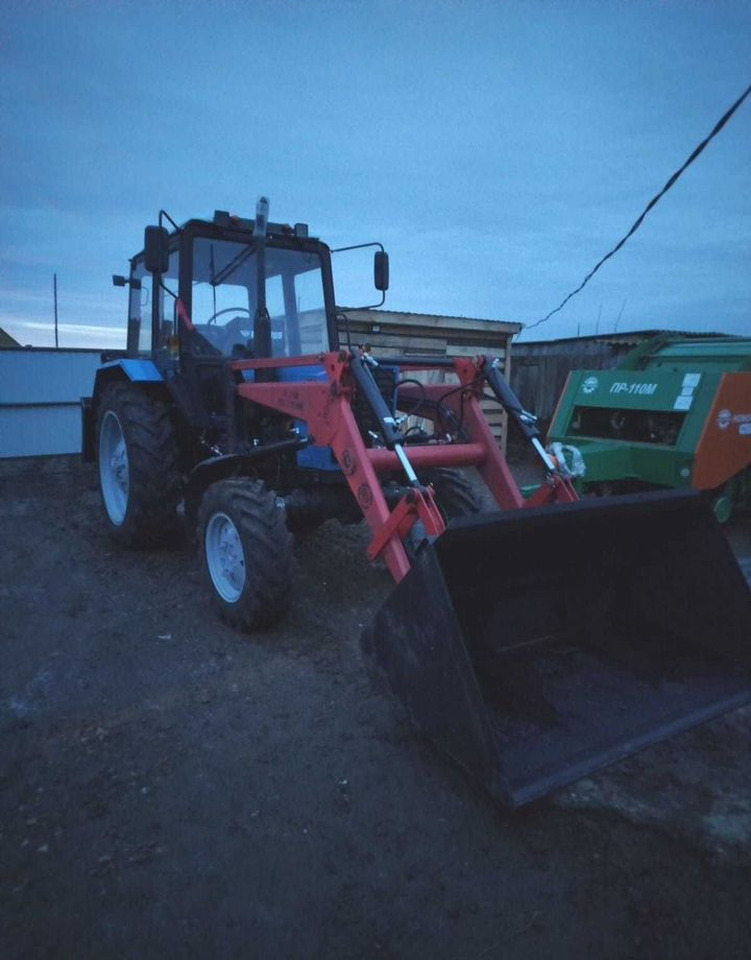 Magnus ПКУ 0.9 - Фронтальный погрузчик для трактора: фото 4 Magnus ПКУ 0.9 - Фронтальный погрузчик для трактора: фото 4