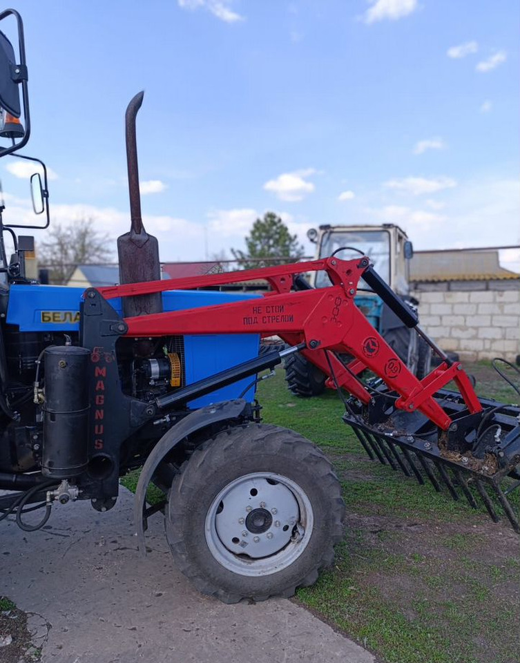Magnus ПКУ 0.9 - Фронтальный погрузчик для трактора: фото 4 Magnus ПКУ 0.9 - Фронтальный погрузчик для трактора: фото 4