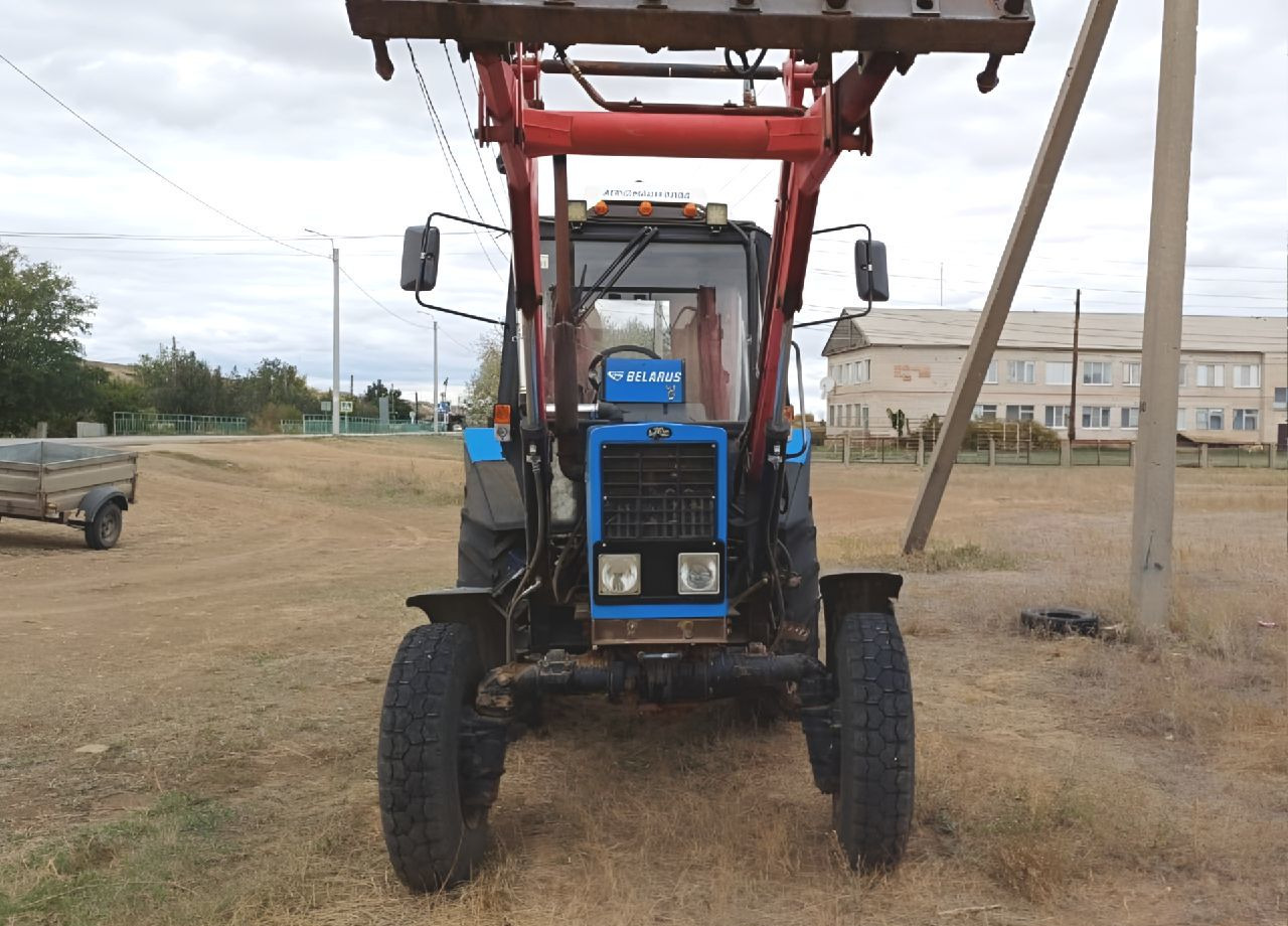 Magnus ПКУ 0.9 - Фронтальный погрузчик для трактора: фото 3 Magnus ПКУ 0.9 - Фронтальный погрузчик для трактора: фото 3