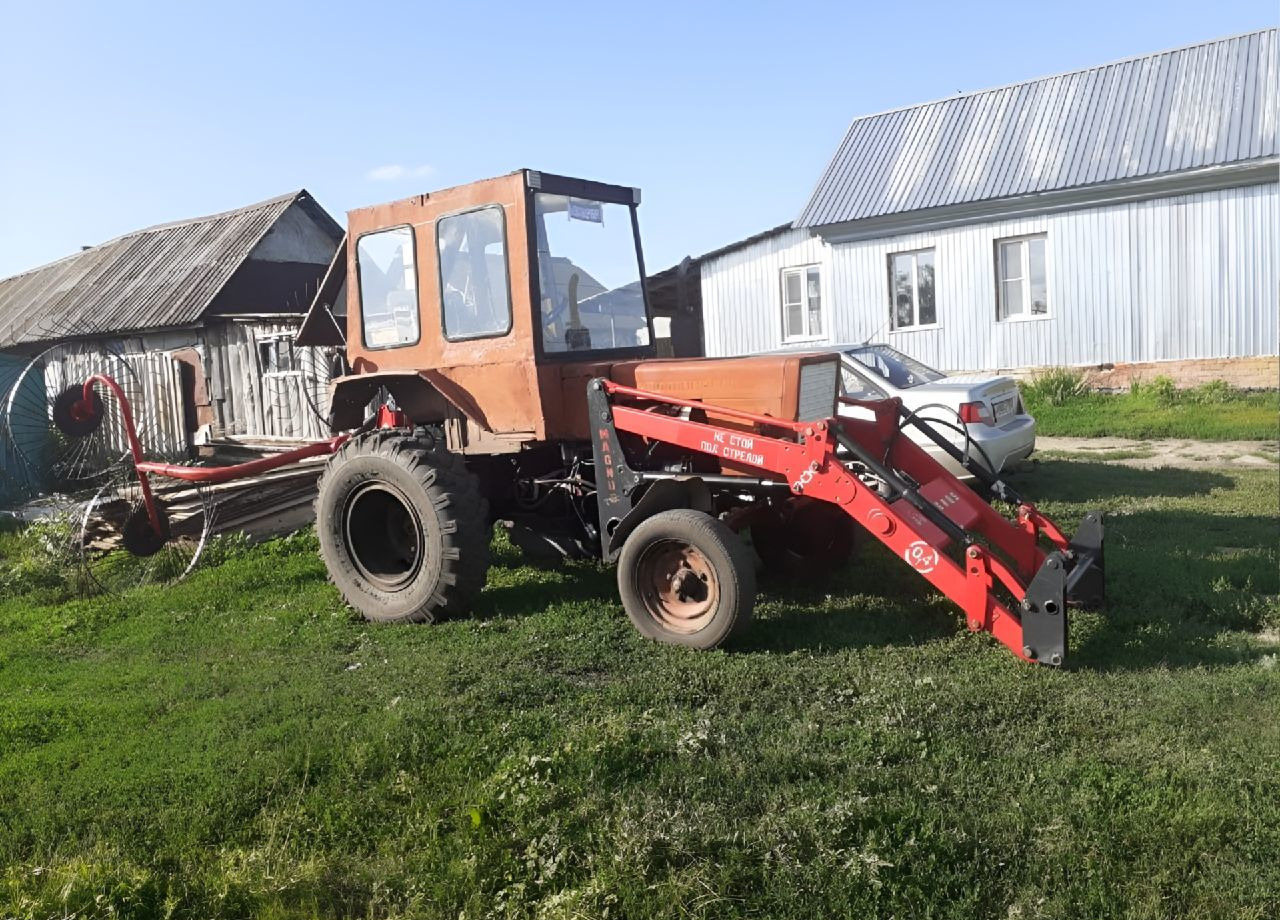 Magnus ПЛ-0,4 - Фронтальный погрузчик для трактора: фото 1 Magnus ПЛ-0,4 - Фронтальный погрузчик для трактора: фото 1