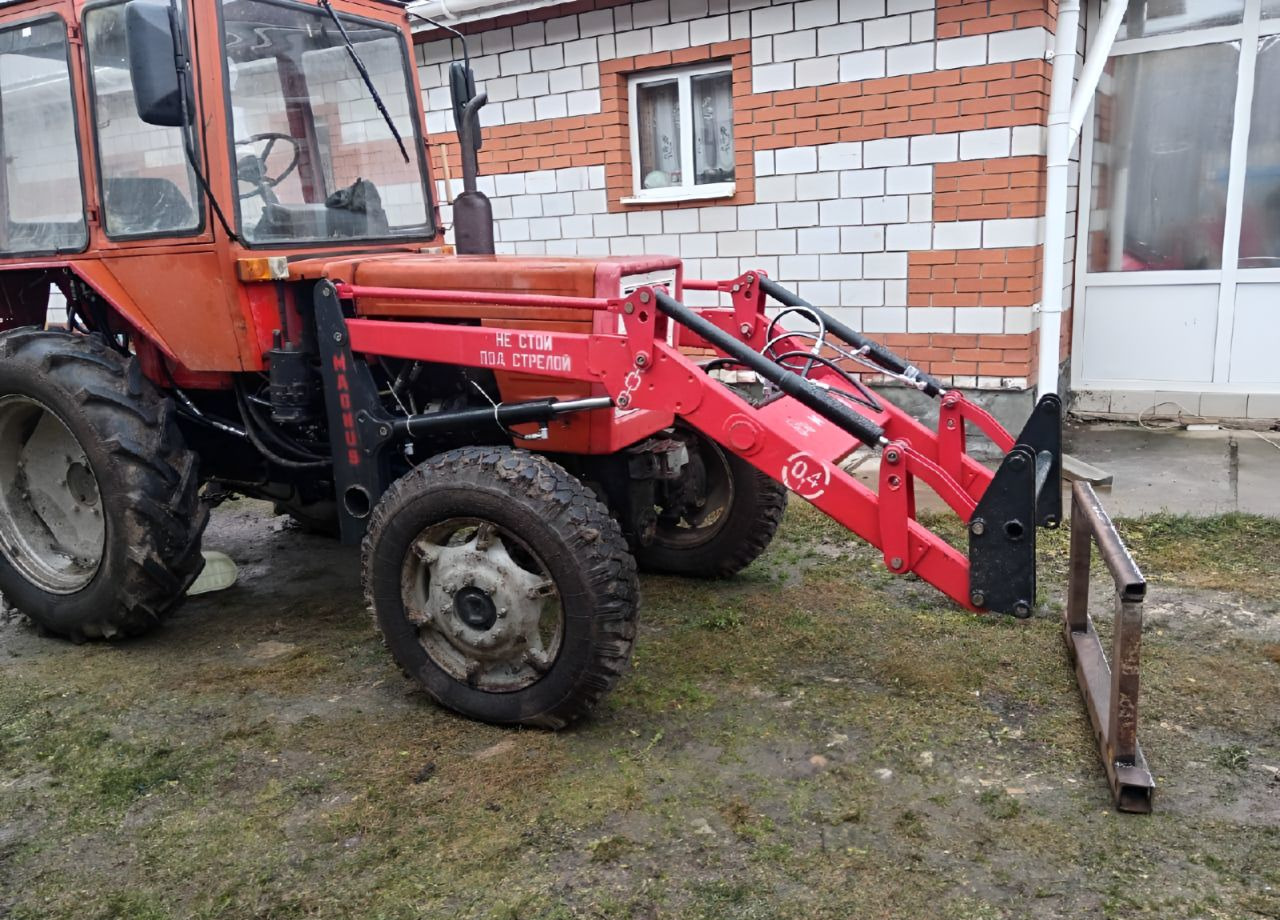 Magnus ПЛ-0,4 - Фронтальный погрузчик для трактора: фото 1 Magnus ПЛ-0,4 - Фронтальный погрузчик для трактора: фото 1