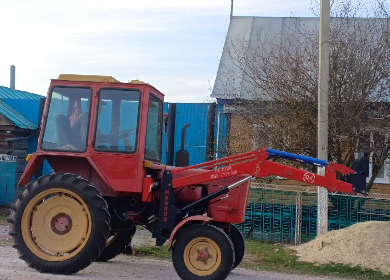 Magnus ПЛ-0,4 - Фронтальный погрузчик для трактора: фото 3 Magnus ПЛ-0,4 - Фронтальный погрузчик для трактора: фото 3