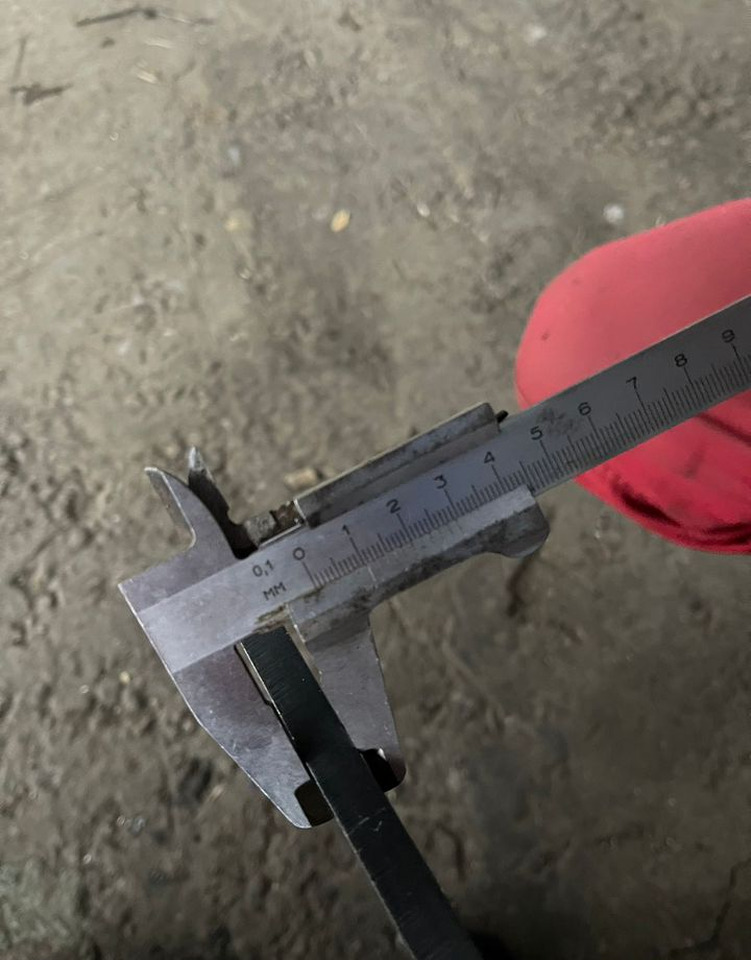 Новый Отвал Отвал гидро 2.5м оборотный метал/резин лезвие мтз: фото 33