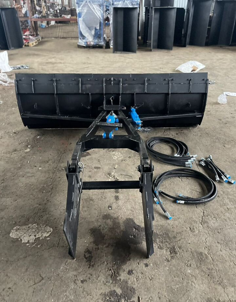 Новый Отвал Отвал гидро 2.5м оборотный метал/резин лезвие мтз: фото 11