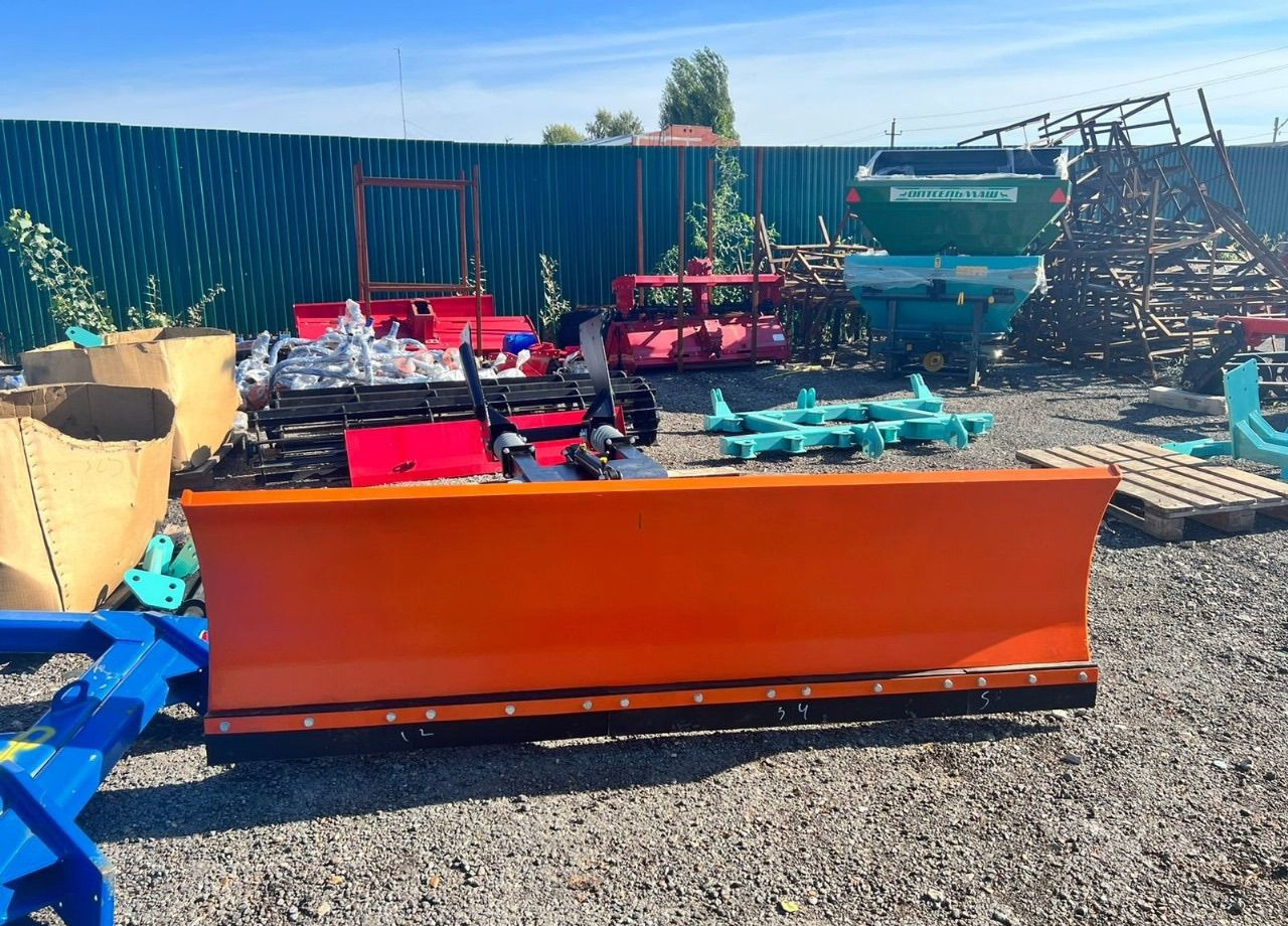 Отвал коммунальный двухсторонний на трактор мтз - Отвал: фото 4 Отвал коммунальный двухсторонний на трактор мтз - Отвал: фото 4