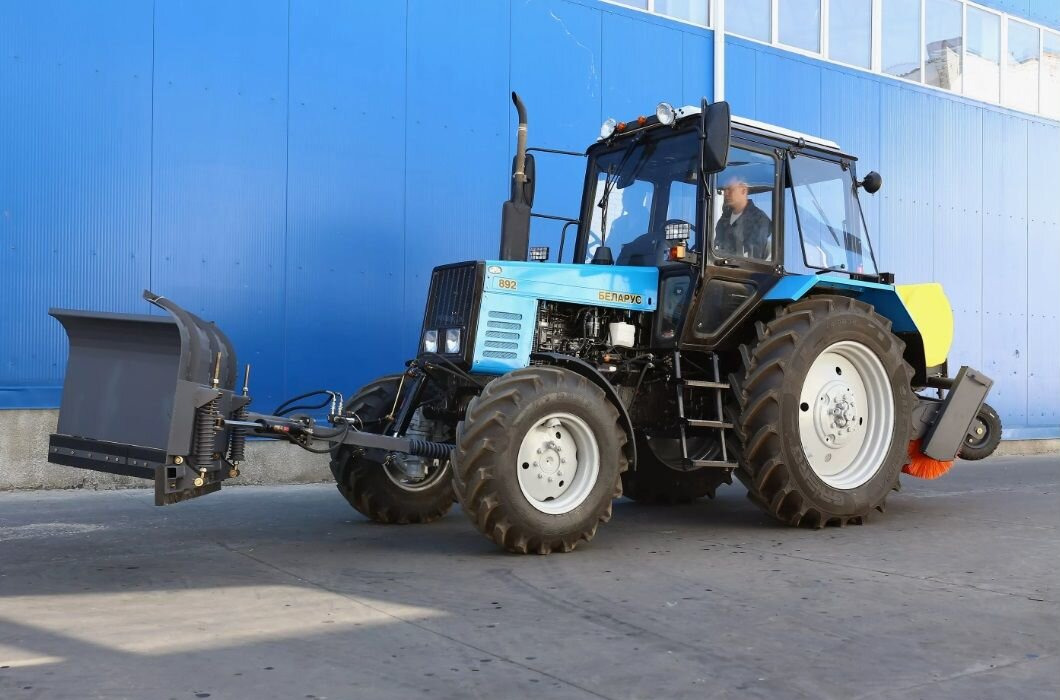 Отвал коммунальный ко-7 для трактора мтз бабочка - Отвал: фото 3 Отвал коммунальный ко-7 для трактора мтз бабочка - Отвал: фото 3