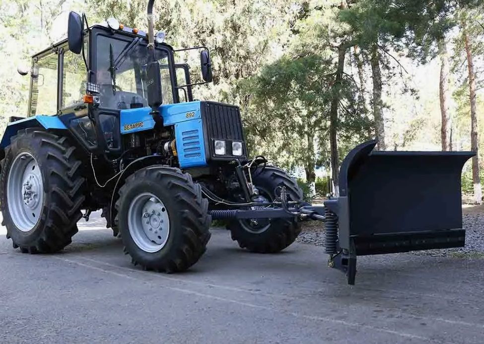 Отвал коммунальный ко-7 для трактора мтз бабочка - Отвал: фото 1 Отвал коммунальный ко-7 для трактора мтз бабочка - Отвал: фото 1