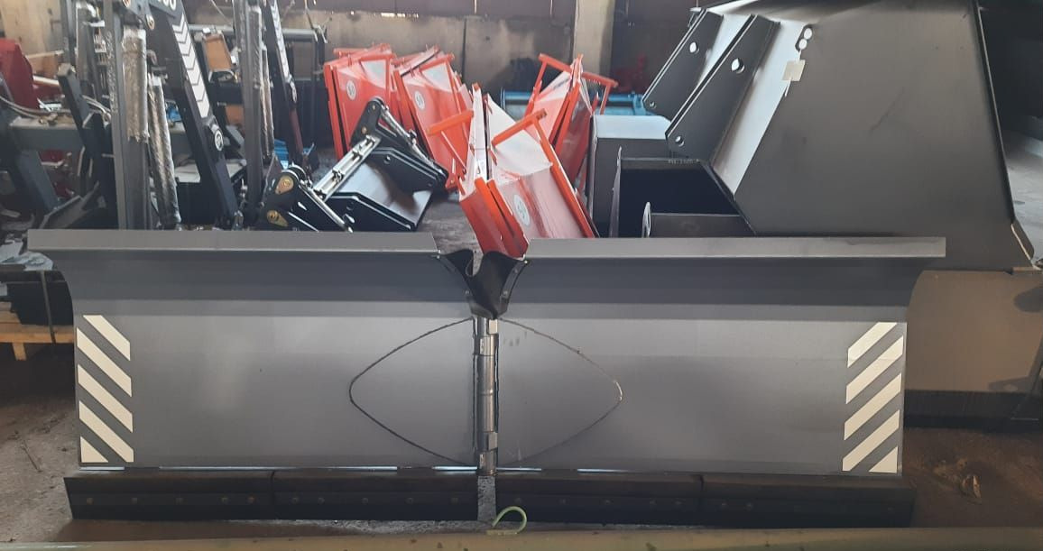 Новый Отвал Отвал коммунальный ко-7 для трактора мтз бабочка: фото 8