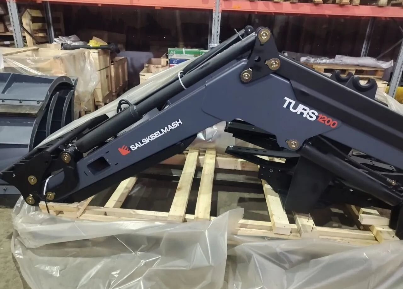 Погрузчик на мтз кун Турс -1200-0Д* с джойстиком - Фронтальный погрузчик для трактора: фото 4 Погрузчик на мтз кун Турс -1200-0Д* с джойстиком - Фронтальный погрузчик для трактора: фото 4
