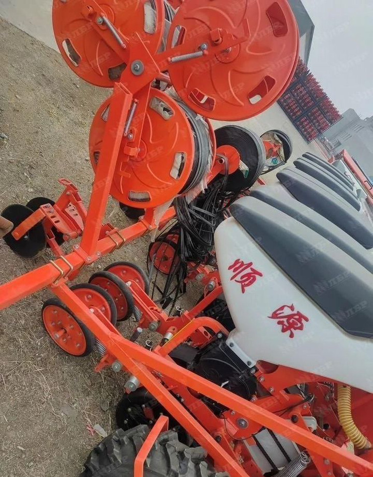 SHUNYUAN Premium 8DF - Сеялка: фото 4 SHUNYUAN Premium 8DF - Сеялка: фото 4