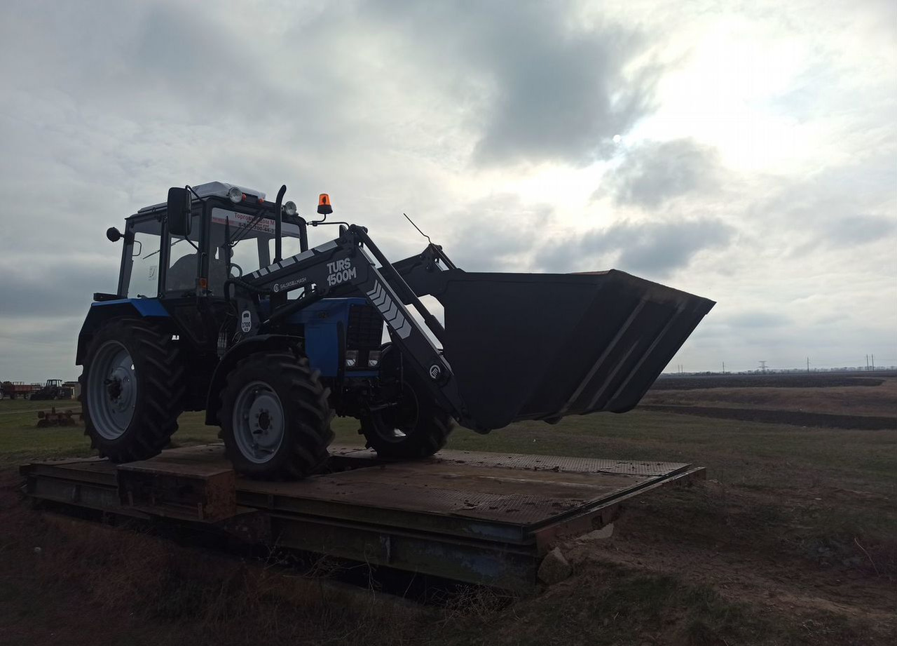 Сальсксельмаш TURS-1500 - Фронтальный погрузчик для трактора: фото 3 Сальсксельмаш TURS-1500 - Фронтальный погрузчик для трактора: фото 3