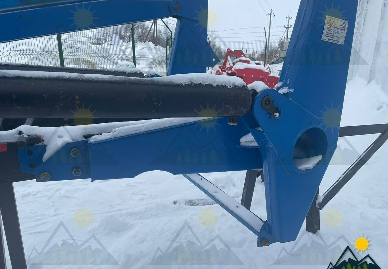 СибДорСельМаш ПКУ-0,8 - Фронтальный погрузчик для трактора: фото 2 СибДорСельМаш ПКУ-0,8 - Фронтальный погрузчик для трактора: фото 2