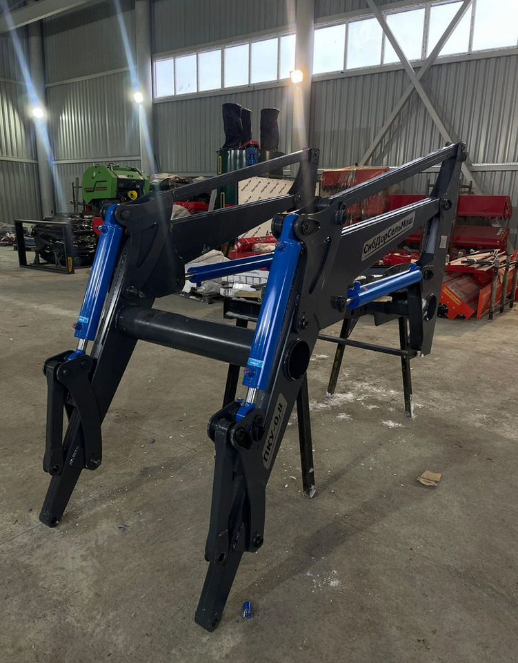 СибДорСельМаш ПКУ-0,8 - Фронтальный погрузчик для трактора: фото 4 СибДорСельМаш ПКУ-0,8 - Фронтальный погрузчик для трактора: фото 4