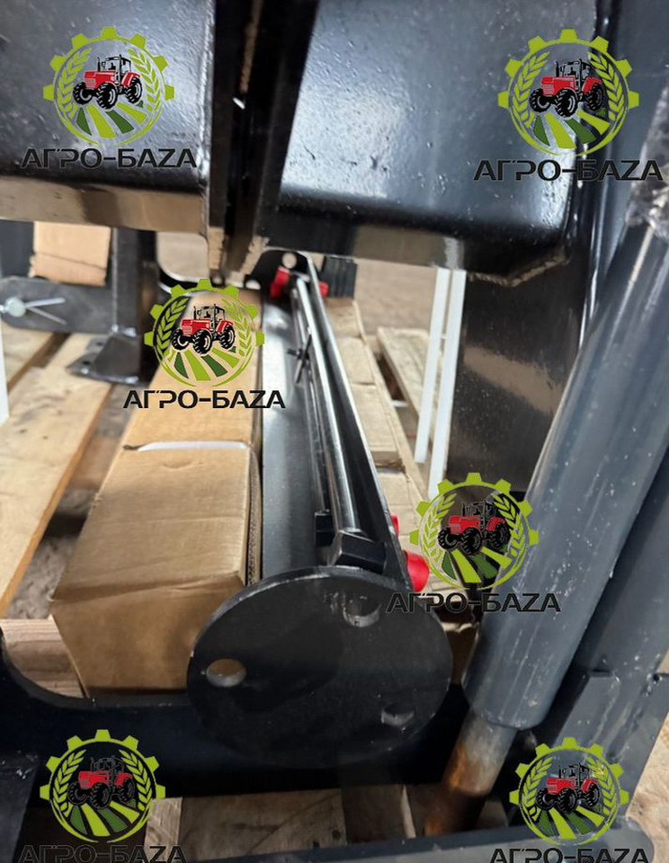 Новый Фронтальный погрузчик для трактора СибТрансСнаб ПКУ-0,9: фото 21 Новый Фронтальный погрузчик для трактора СибТрансСнаб ПКУ-0,9: фото 21