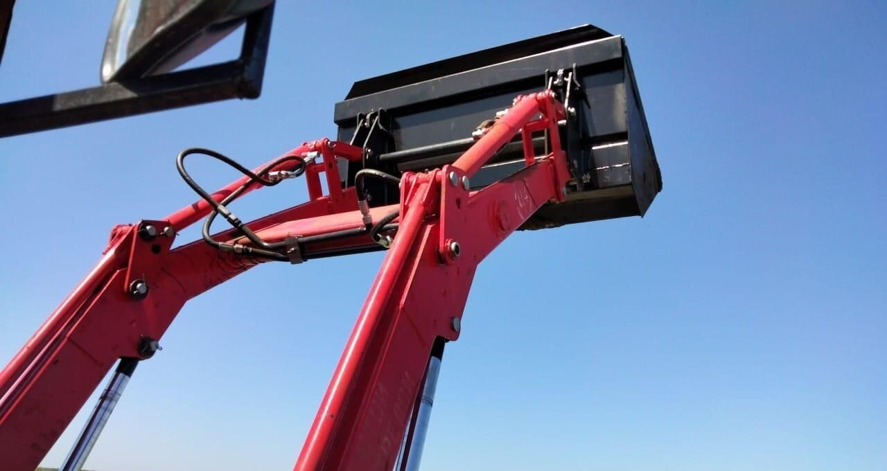 Новый Фронтальный погрузчик для трактора СибТрансСнаб ПКУ-0,9: фото 10