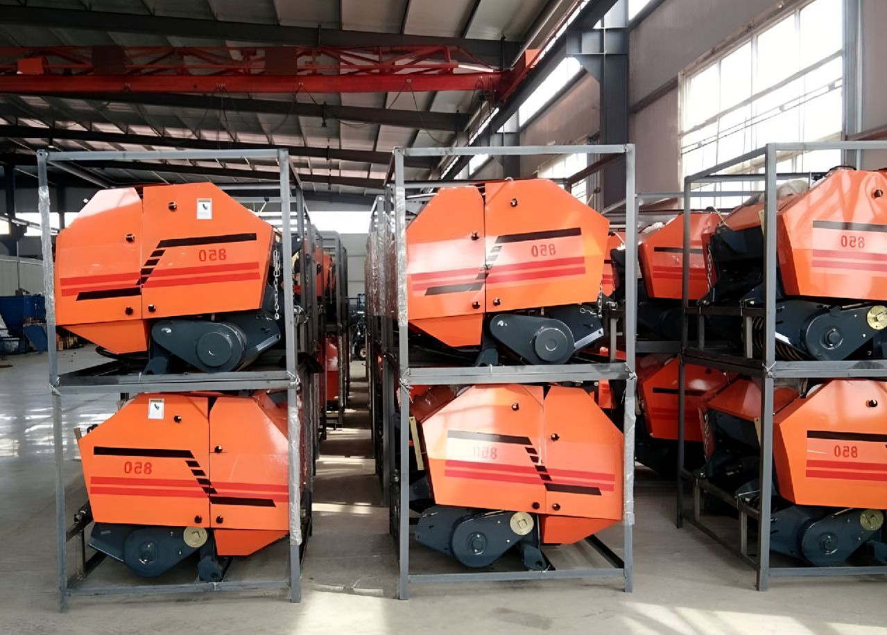 УРАЛЕЦ 0850 - Пресс-подборщик рулонный: фото 1 УРАЛЕЦ 0850 - Пресс-подборщик рулонный: фото 1