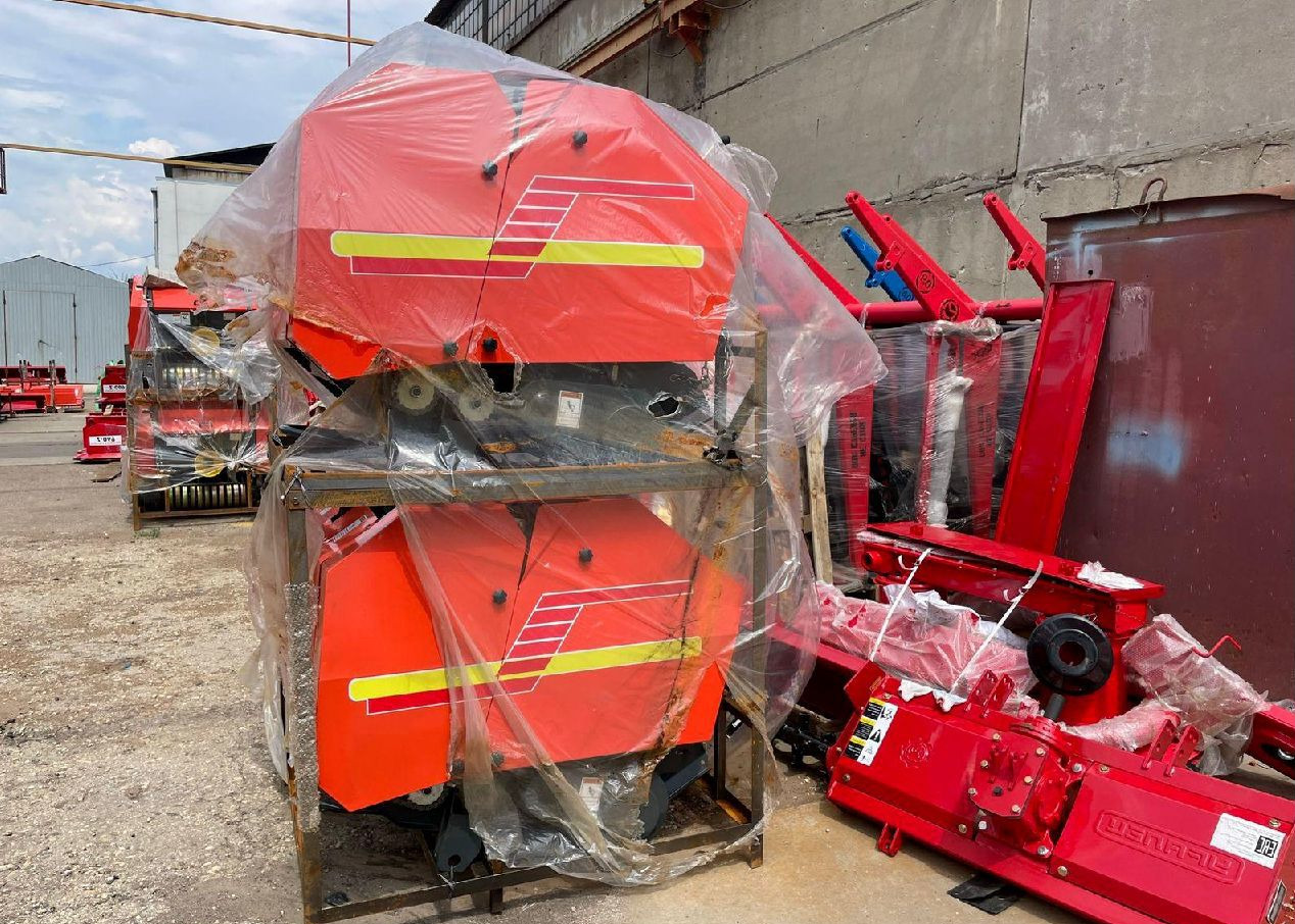 УРАЛЕЦ 0850 - Пресс-подборщик рулонный: фото 2 УРАЛЕЦ 0850 - Пресс-подборщик рулонный: фото 2