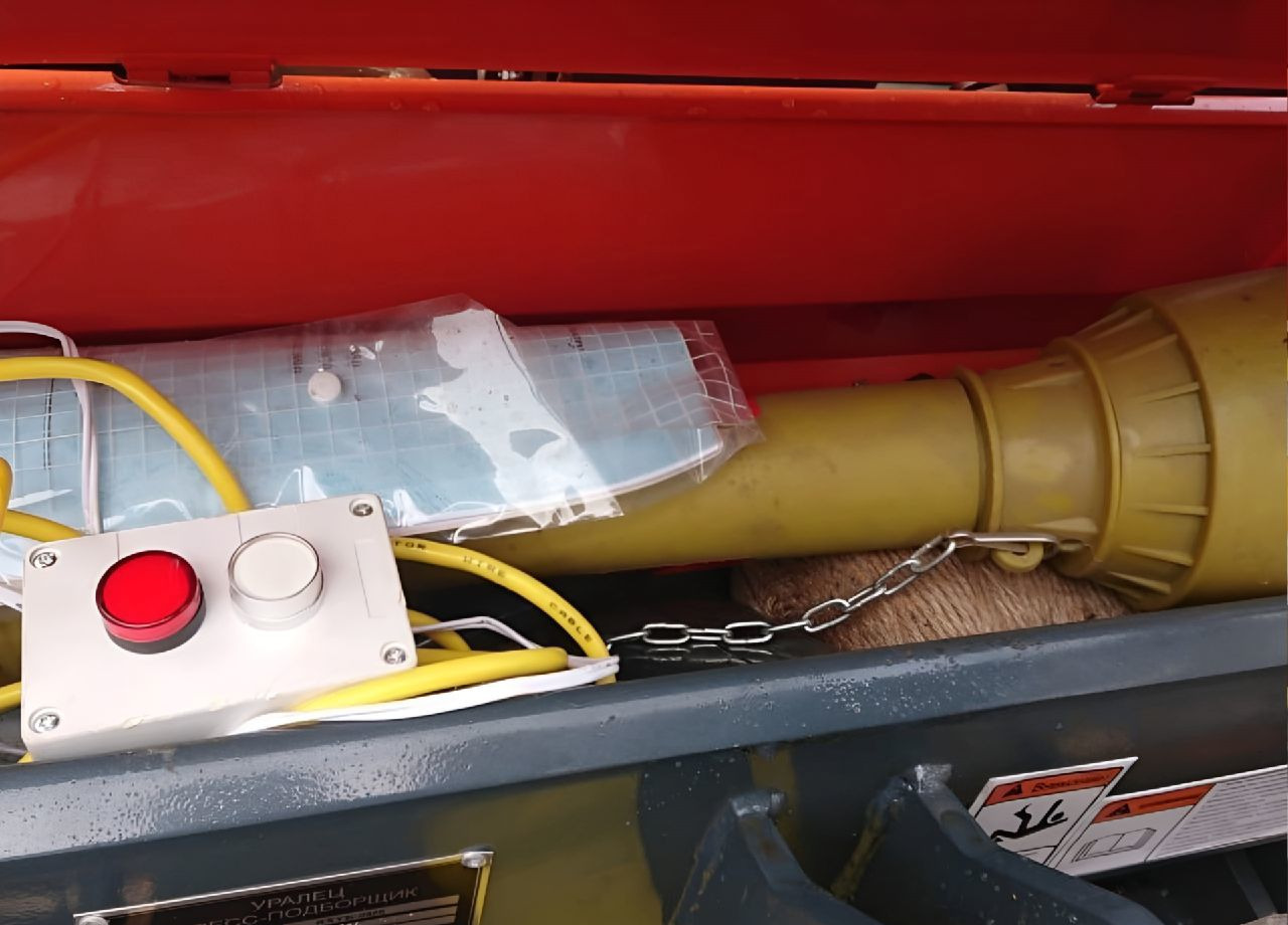 УРАЛЕЦ 0850 - Пресс-подборщик рулонный: фото 3 УРАЛЕЦ 0850 - Пресс-подборщик рулонный: фото 3