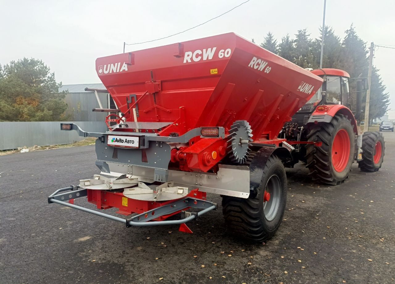 Unia RCW-60 - Разбрасыватель удобрений: фото 2 Unia RCW-60 - Разбрасыватель удобрений: фото 2