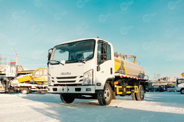 Новый Ассенизатор, илосос Ассенизатор (вакуумная машина) на шасси ISUZU ELF 4x2 EST7 дв 125KW бочка 6м3 насос XD-240: фото 6