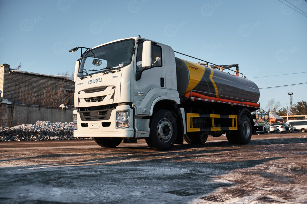 Новый Ассенизатор, илосос Ассенизатор (вакуумная машина) на шасси ISUZU GIGA 4x2 дв 177kw бочка 15м3 насос XD-420: фото 8