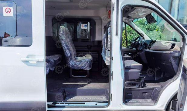 Новый Микроавтобус, Городской автобус Ford Transit: фото 6